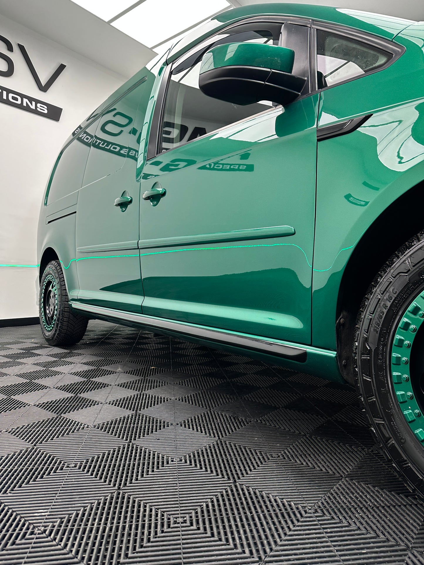 CADDY MAXI ALL-TRACK STYLE SIDE SKIRTS