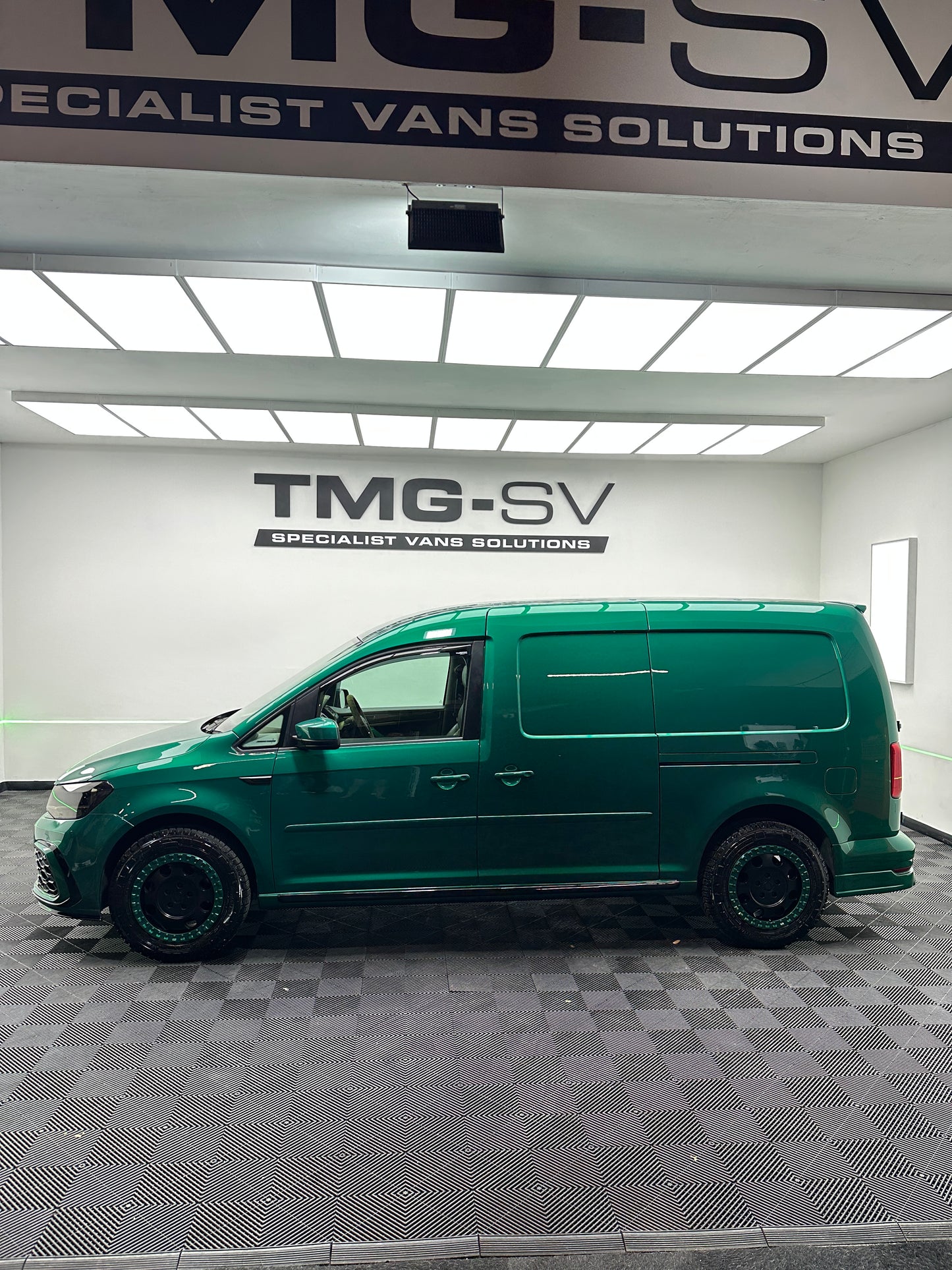 CADDY MAXI ALL-TRACK STYLE SIDE SKIRTS